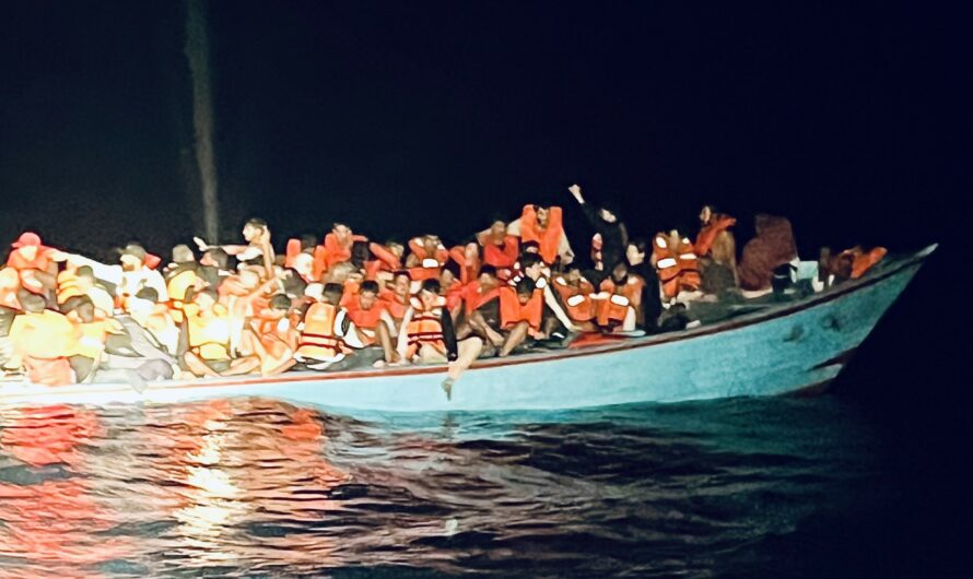 Resqship Pressemitteilung vom 17. Juni 2024: Drama im Mittelmeer – 10 Tote und 2 Bewusstlose in Flüchtlingsboot, 51 Menschen gerettet