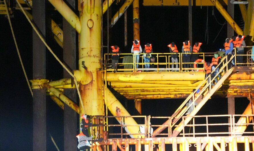 Segelschiff NADIR evakuiert 47 Menschen von verlassener Ölplattform – Dreifach-Einsatz im Mittelmeer