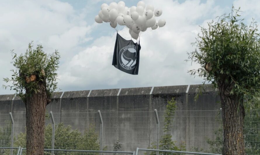 Solidarisches Durchqueren des Luftraums über der JVA Billwerder vor Gericht